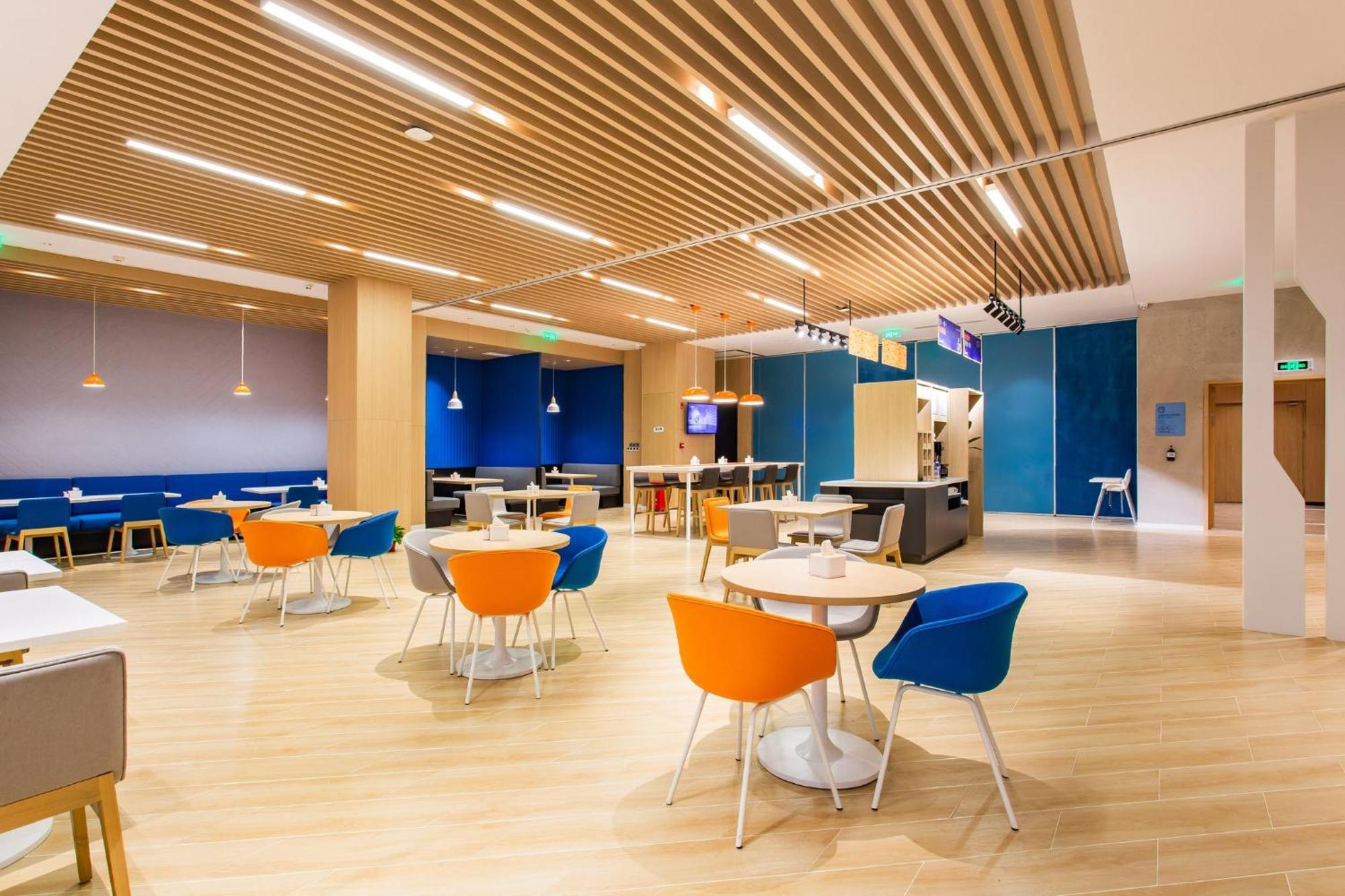 Holiday Inn Express Jiangmen Jianghai By Ihg Extérieur photo